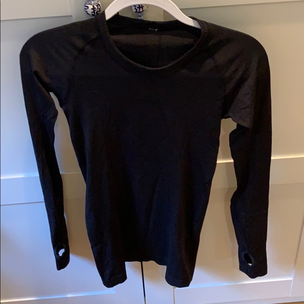 Lululemon base layer size 4 black